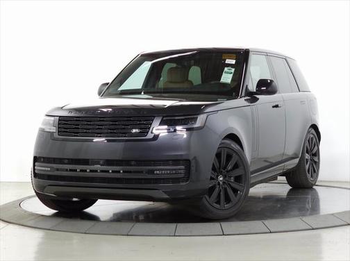 2025 Land Rover Range Rover P550e SE