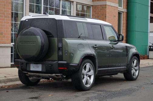 2026 Land Rover Defender P400 X-Dynamic SE