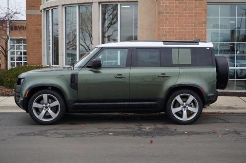 2026 Land Rover Defender P400 X-Dynamic SE