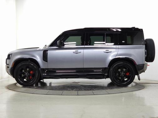 2022 Land Rover Defender 110 X