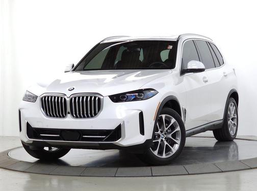 Alpine White 2025 BMW X5 xDrive40i