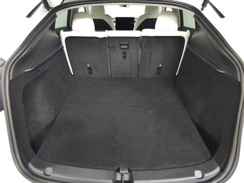 Pearl White Multi-Coat 2024 Tesla Model Y Long Range Dual Motor All-Wheel Drive