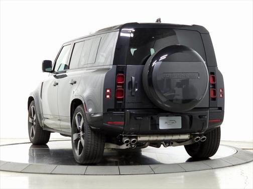 2025 Land Rover Defender 110 P500 X-Dynamic SE
