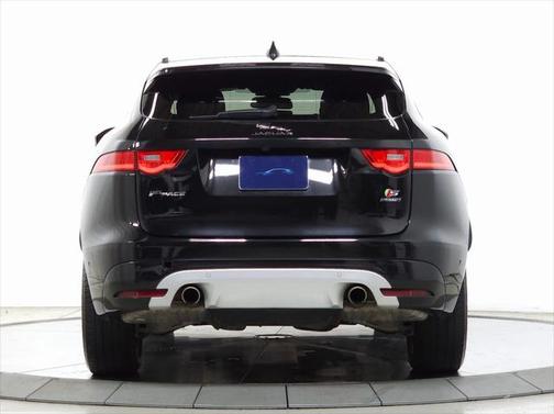 2018 Jaguar F-PACE S