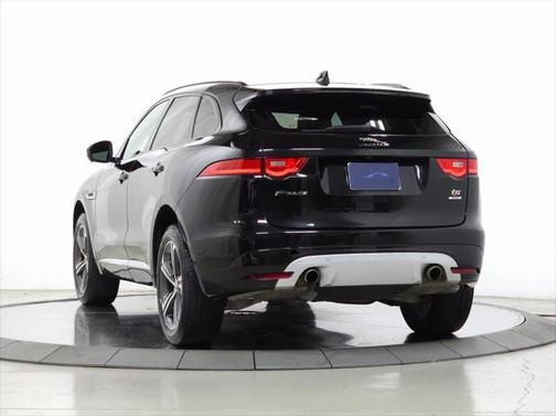 2018 Jaguar F-PACE S