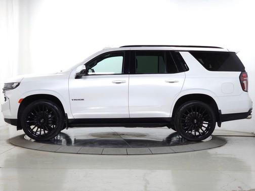 Iridescent Pearl Tricoat 2022 Chevrolet Tahoe 4WD RST