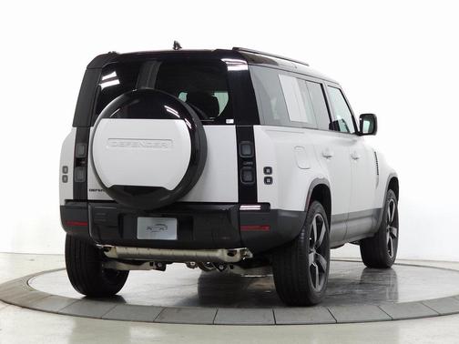 2026 Land Rover Defender S