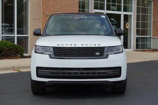 2025 Land Rover Range Rover P400 SE