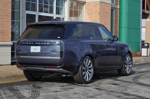 2026 Land Rover Range Rover P530 SE