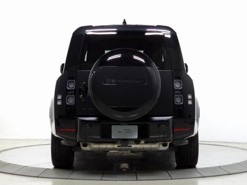2024 Land Rover Defender 130 P400 X
