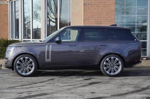2025 Land Rover Range Rover P530 SE