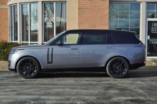 2025 Land Rover Range Rover P530 SE 7 Seat