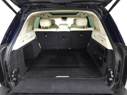 Portofino Blue Metallic 2023 Land Rover Range Rover P400 SE