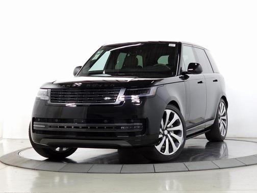 2025 Land Rover Range Rover P400 SE
