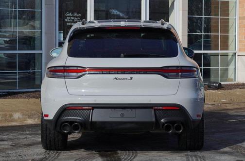 2022 Porsche Macan S