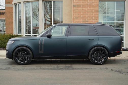 2026 Land Rover Range Rover P530 SE 7 Seat