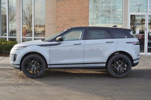 Arroios Grey Metallic 2026 Land Rover Range Rover Evoque Core S