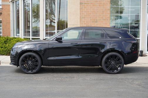 Santorini Black Metallic 2026 Land Rover Range Rover Velar P400 Dynamic SE