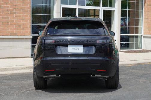 Santorini Black Metallic 2026 Land Rover Range Rover Velar P400 Dynamic SE