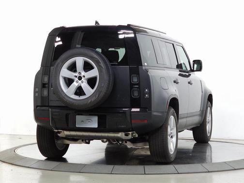 2026 Land Rover Defender S