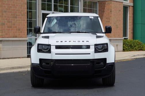 2025 Land Rover Defender 110 P400 X-Dynamic SE