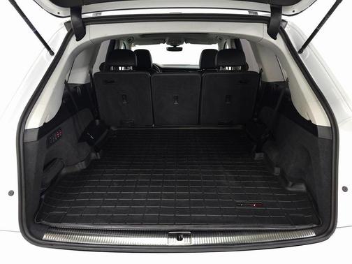 2023 Audi Q7 55 Prestige