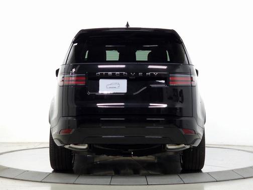 2025 Land Rover Discovery P300 Dynamic SE