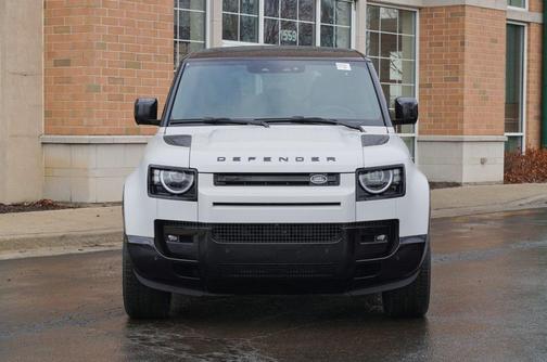 2026 Land Rover Defender X-Dynamic SE