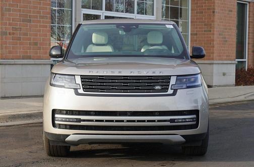 2026 Land Rover Range Rover P400 SE