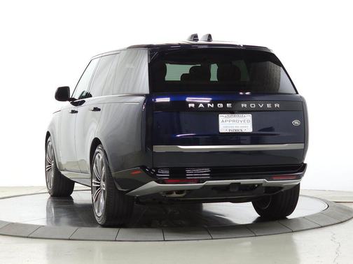 Portofino Blue Metallic 2023 Land Rover Range Rover P530 SE
