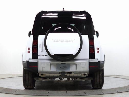 Fuji White 2025 Land Rover Defender 110 P300