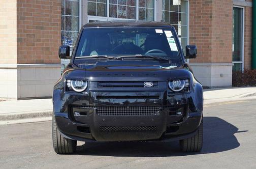 Santorini Black Metallic 2026 Land Rover Defender P400 X-Dynamic SE