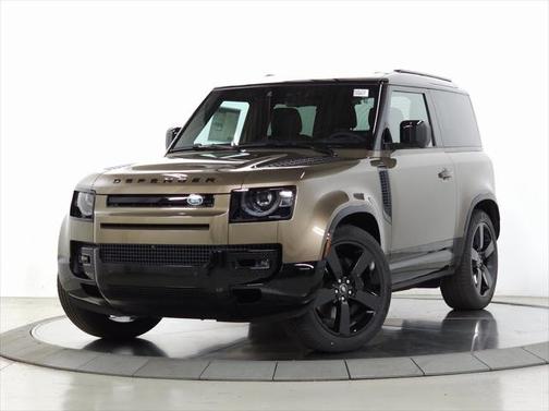 2025 Land Rover Defender 90 P400 X-Dynamic SE