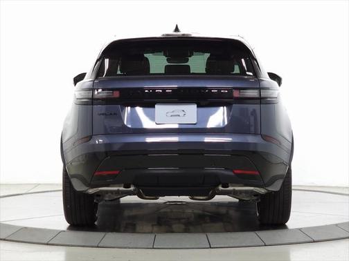 2026 Land Rover Range Rover Velar P250 SE R-Dynamic