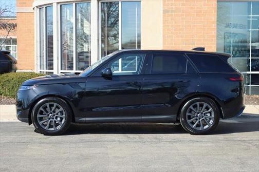2025 Land Rover Range Rover Sport SE