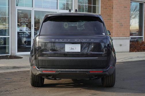 2026 Land Rover Range Rover P400 SE