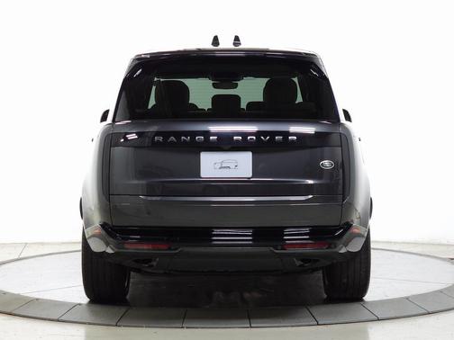 2023 Land Rover Range Rover P400 SE