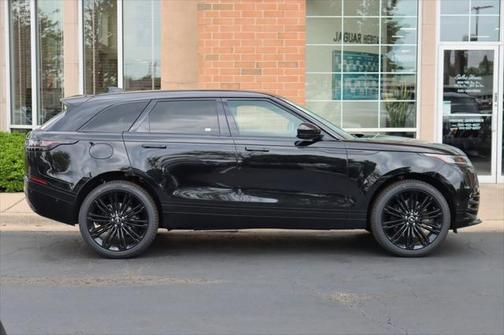 2026 Land Rover Range Rover Velar P400 Dynamic SE