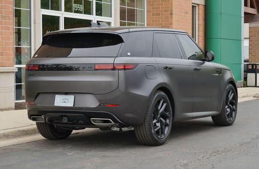 Charente Grey Premium Metallic 2026 Land Rover Range Rover Sport SE