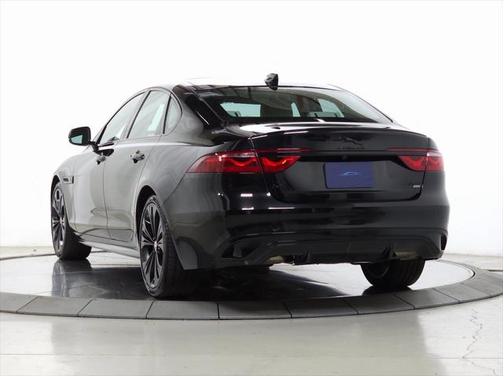2022 Jaguar XF R-Dynamic SE P300 AWD Automatic