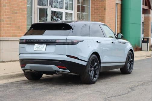 2026 Land Rover Range Rover Velar P250 SE R-Dynamic