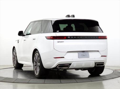 2025 Land Rover Range Rover Sport SE