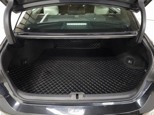 2022 Lexus ES 300h F SPORT