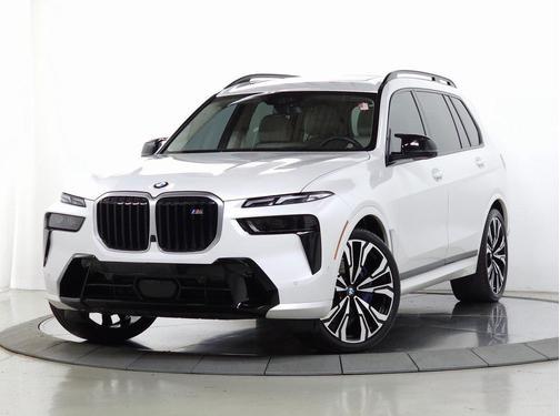 2024 BMW X7 M60i