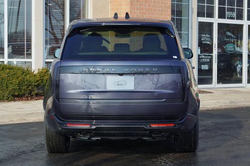 2026 Land Rover Range Rover P530 SE