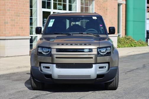 2025 Land Rover Defender 110 P300