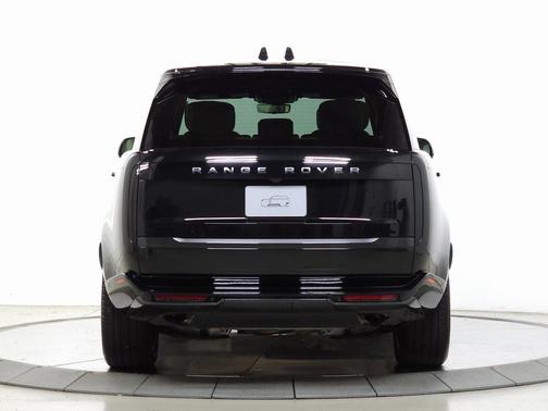 2025 Land Rover Range Rover P550e Autobiography