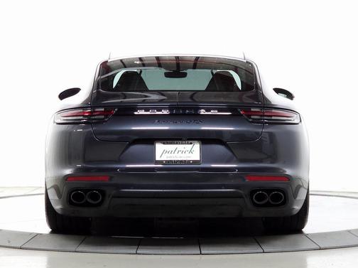 2020 Porsche Panamera GTS