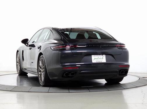 2020 Porsche Panamera GTS
