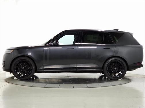 2025 Land Rover Range Rover P530 SE 7 Seat